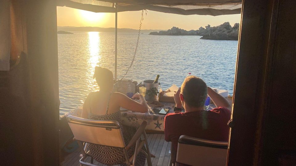 From Palau: Boat Sunset Tour to La Maddalena Archipelago - Additional Information