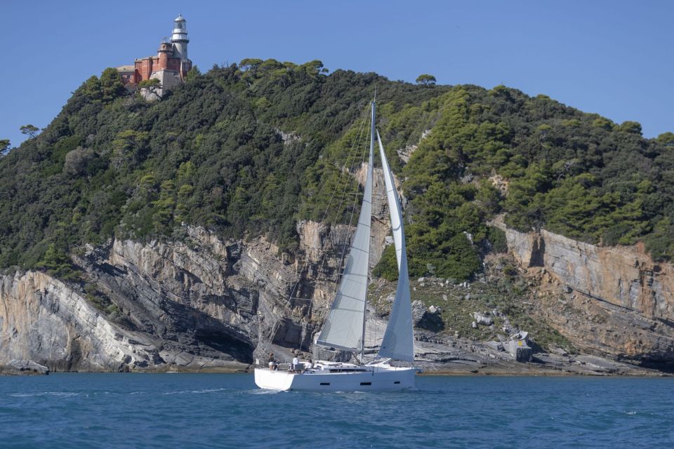 Ibiza: Midday or Sunset Sailing With Snacks and Open Bar - Inclusions on the Boat