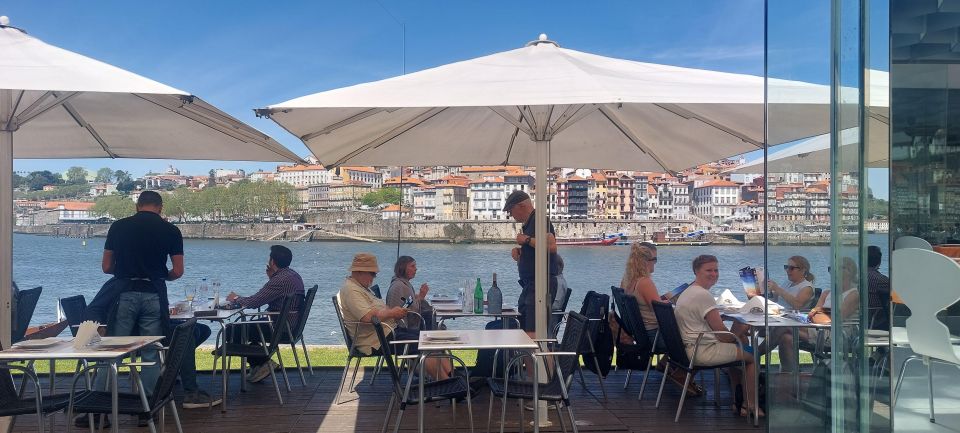 Kombi Highlights Tour & Lunch With the Best Views From Porto - Lunch With a View