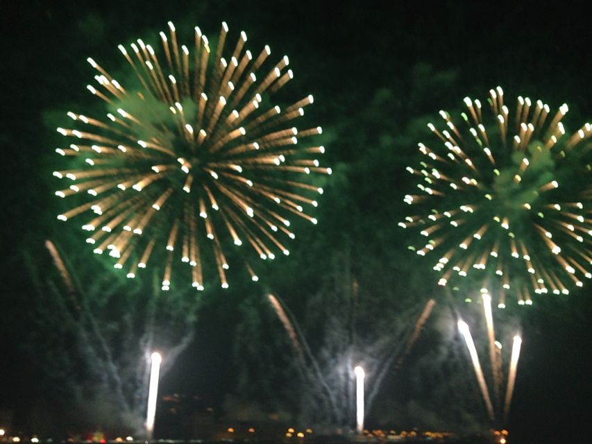 Lisbon: New Year's Eve Fireworks Tagus River Sailing Cruise - Directions and Recommendations