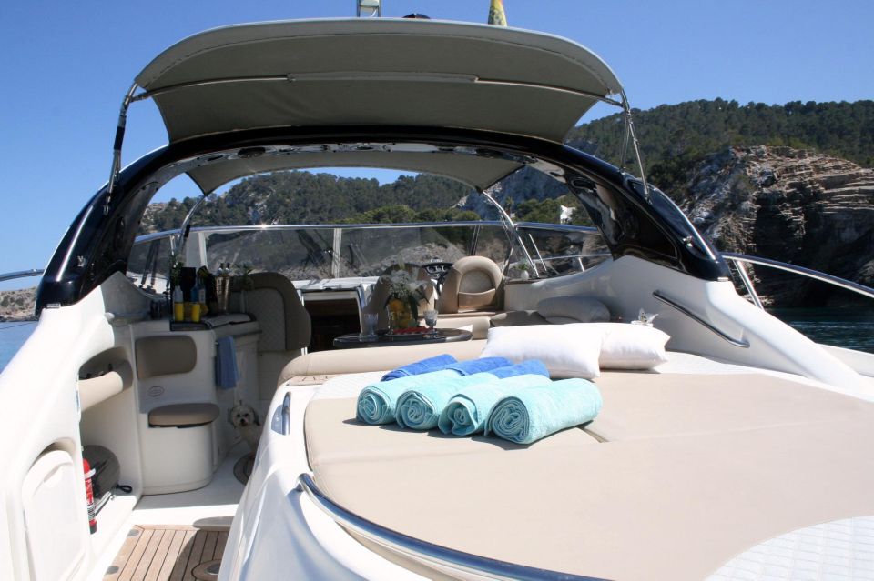 Marbella: Private Cruise in Yacht - Inclusions and Services