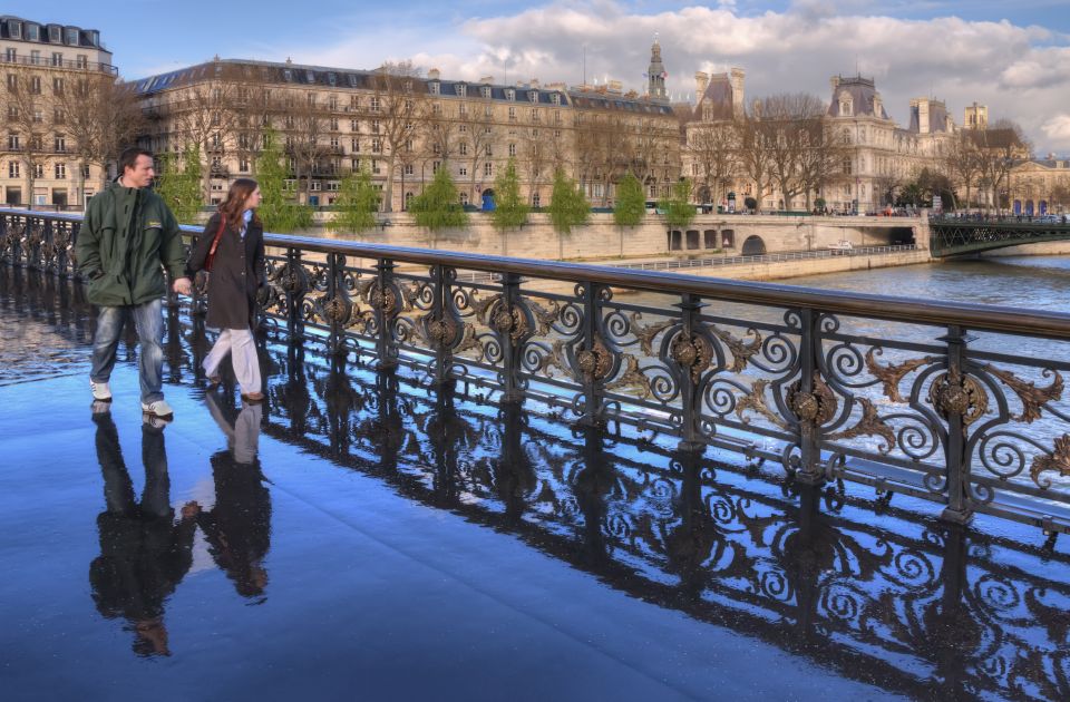 Paris: Explore Île De La Cité With a Local - Common questions