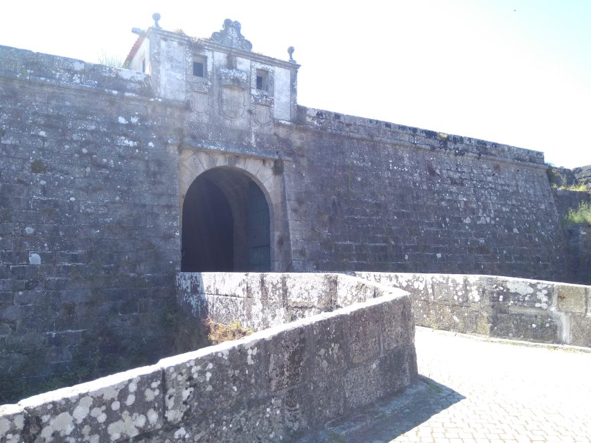 Santiago De Compostela & Valença - Private Tour From Porto - Customer Review