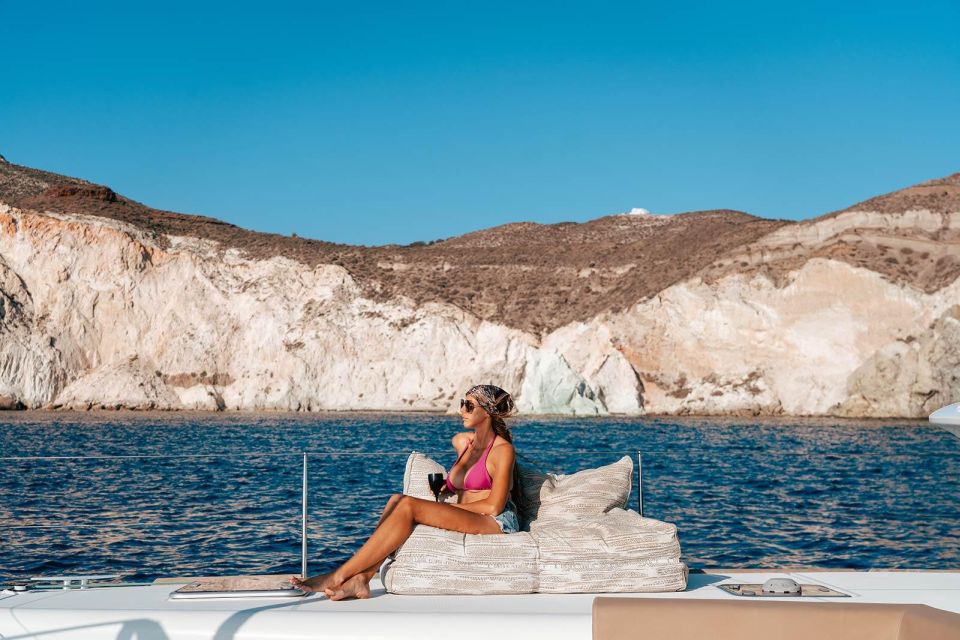 Santorini Luxury Day Cruise: Lunch, Drinks and Transfers - Common questions