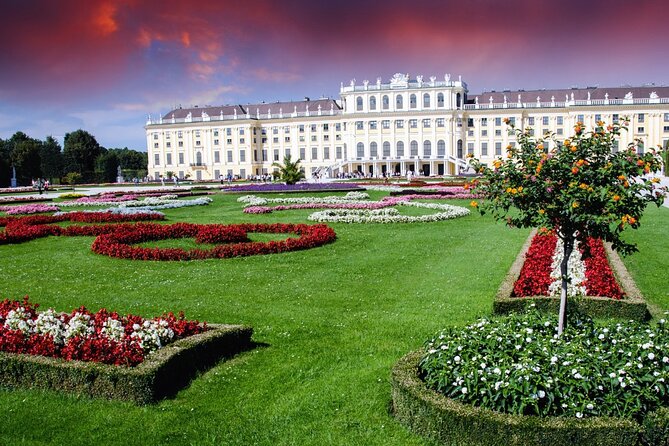 Schoenbrunn Palace Private Walking Tour in Vienna - Additional Tips