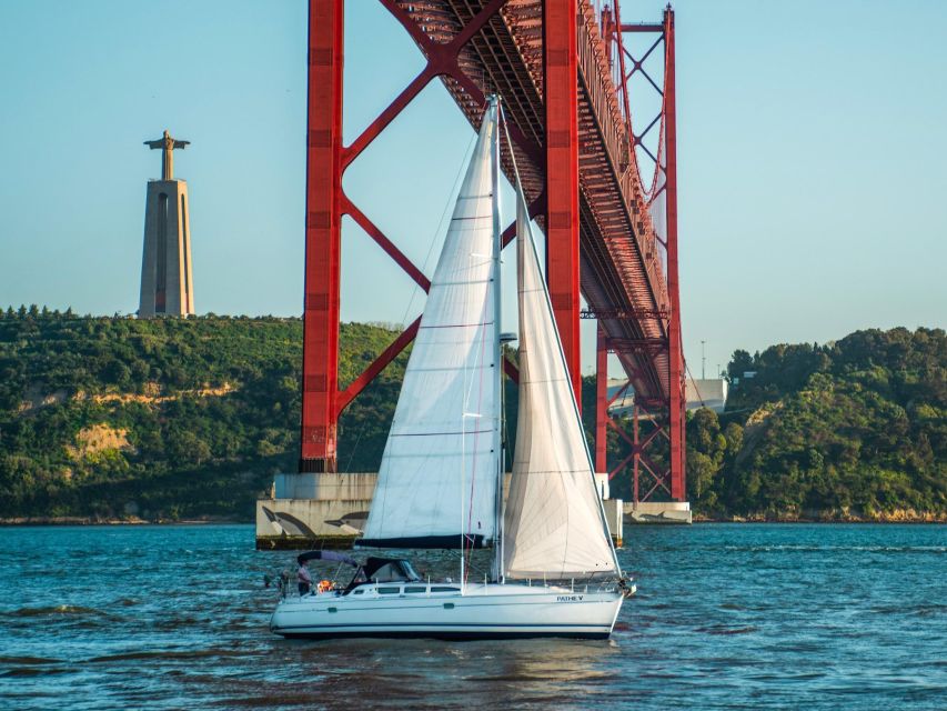 Tagus: Sailboat Private Tour - Meeting Point