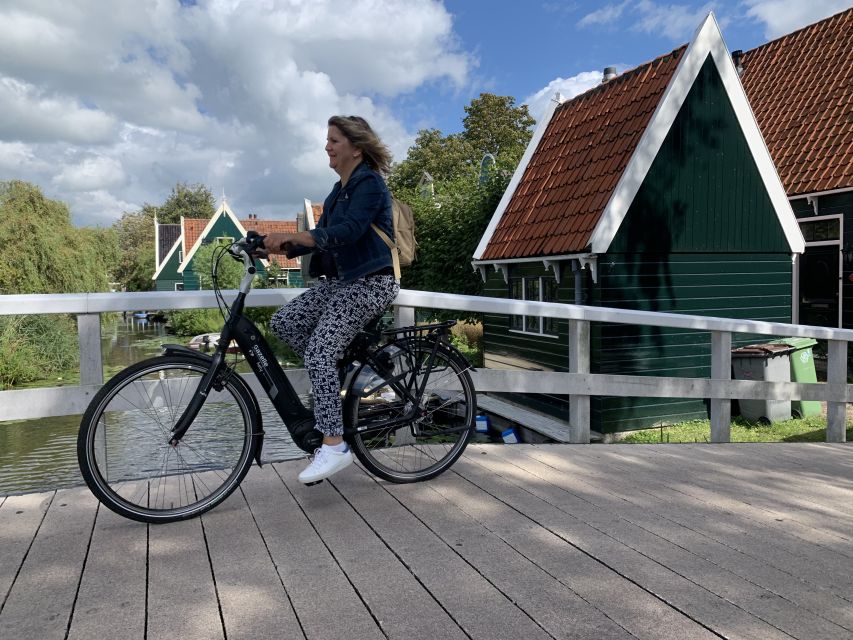 Amsterdam: Countryside Bike Tour and Zaanse Schans Windmills - Common questions