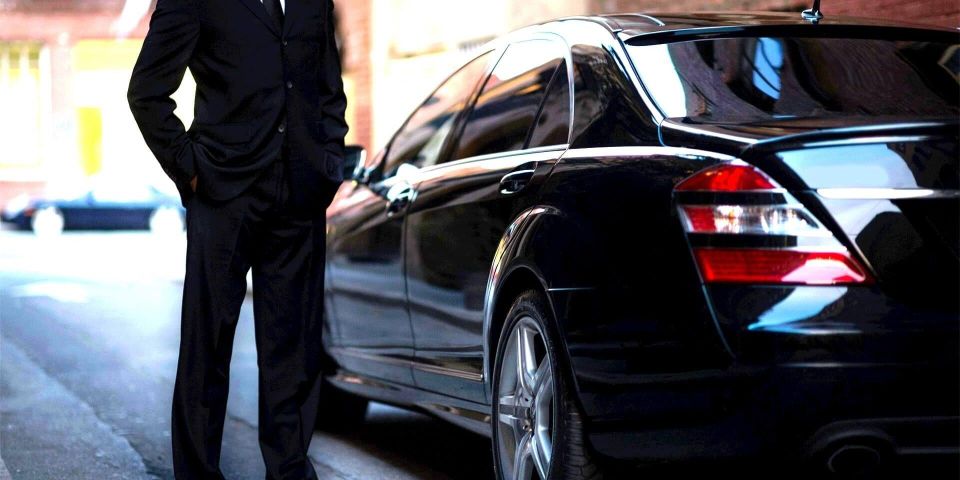 Bari or Naples: Private Transfer Service - Vehicle Options