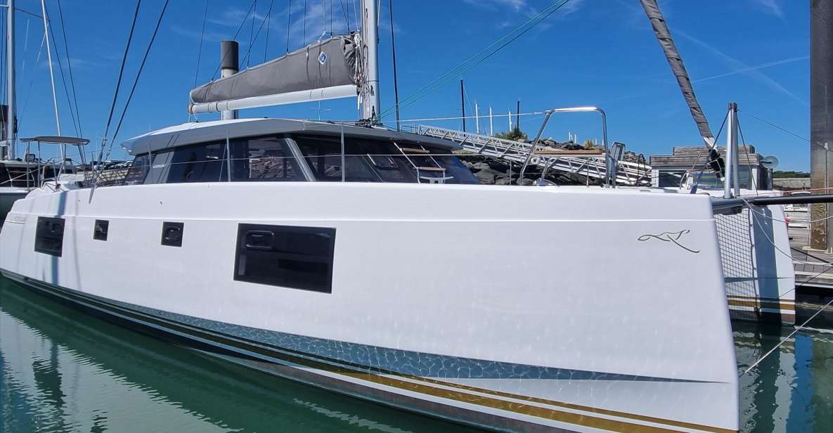 Boat in Algarve - Luxury Catamaran - Lagos - Directions