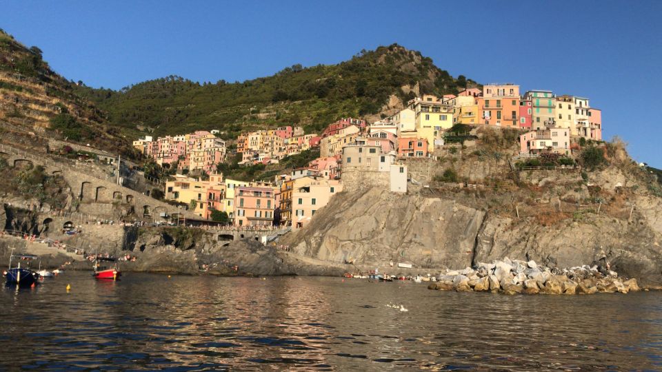 Cinque Terre: Private Day Trip From Florence With Lunch - Common questions