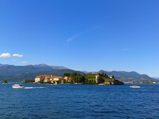 From Lake Maggiore: Private Boat Tour With Pickup/Drop-Off - Customer Reviews