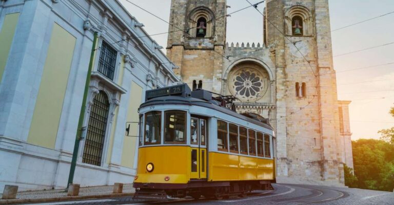 Lisbon: Private Architecture Tour With a Local Expert