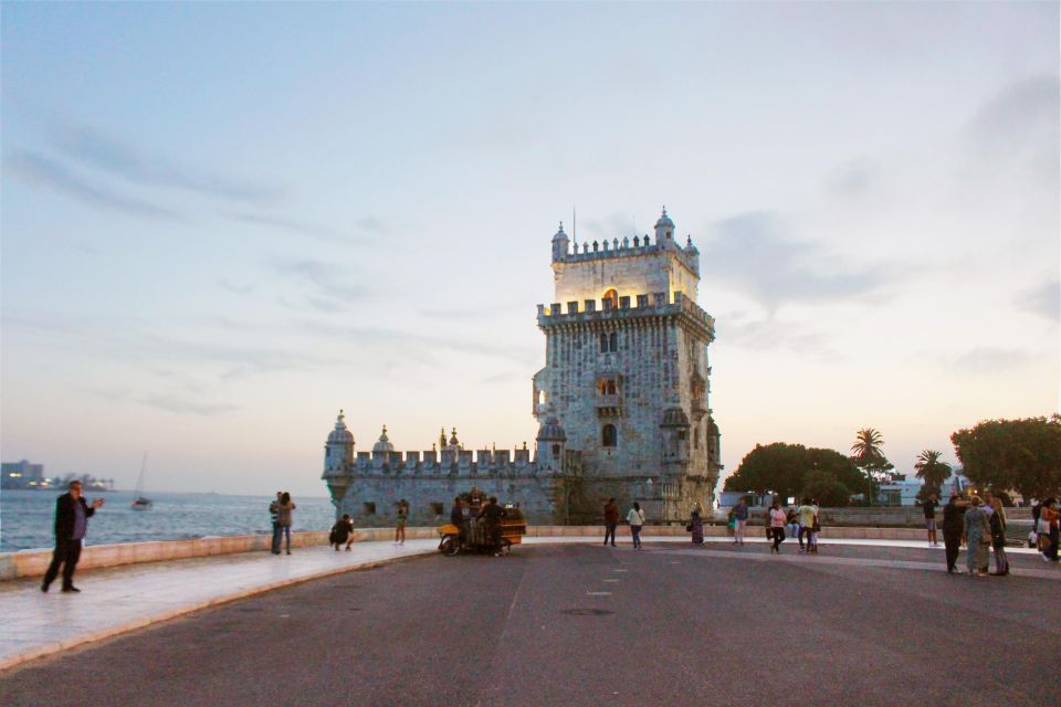 Lisbon: Private Boat Tour + Welcome Drink & Snack - Reservation and Pricing Details