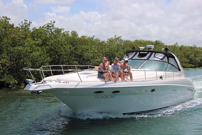 Private 48ft Premium Yacht Rental in Cancún 23P8 - Customer Reviews and Feedback