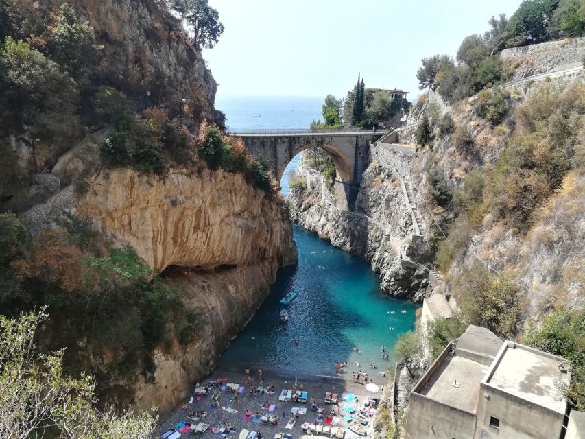 Private Minibus Tour Amalfi Coast, Ravello, Amalfi,Positano - Common questions