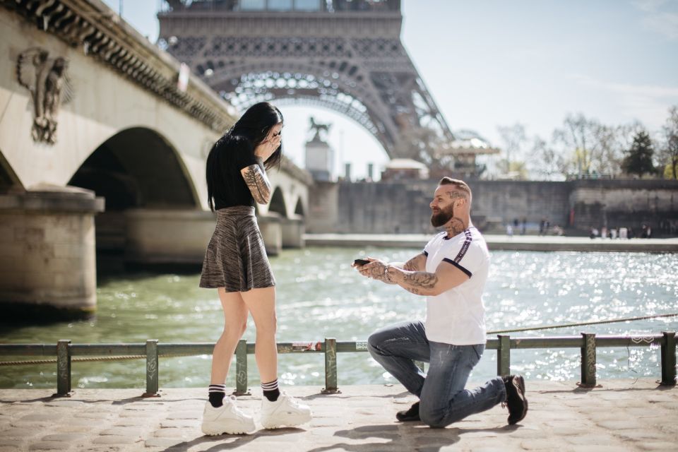 Professional Proposal Photographer in Paris - Pricing and Booking Details