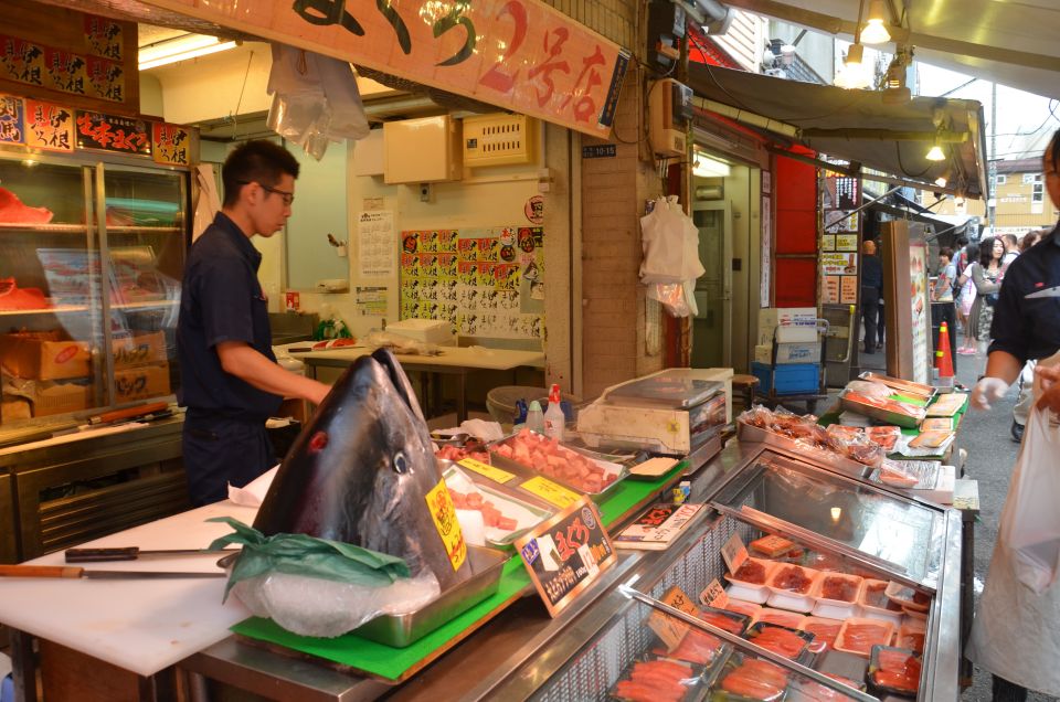 Tokyo: Classic Tsukiji Food Tour - Common questions