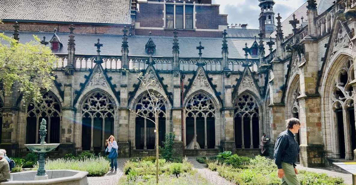 Utrecht: Highlights and Secrets With a Walking Tour - Meeting Point and Tour Duration