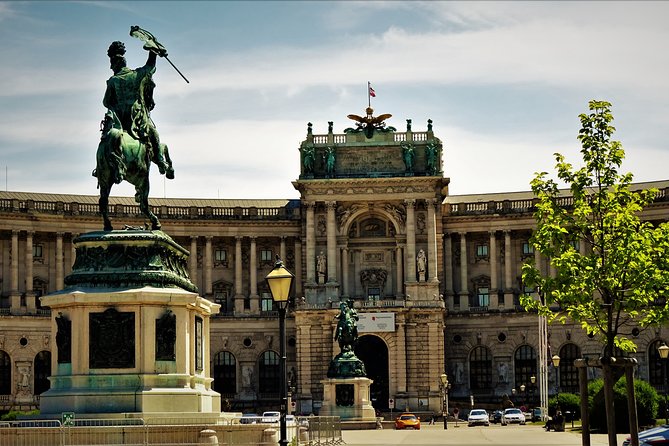 Vienna Inner City Highlights Private Walking Tour - Overall Experience and Tour Highlights