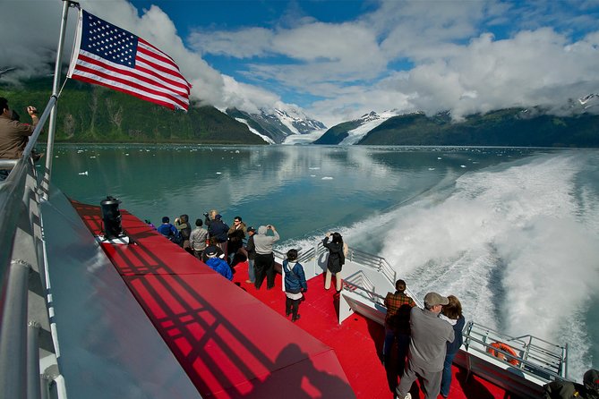 26 Glacier Cruise and Coach From Anchorage, AK - No Seasickness Guarantee