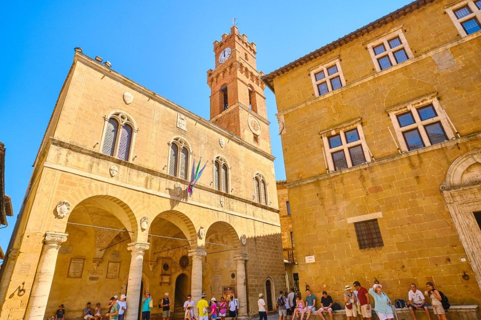Florence: Val Dorcia Private Chauffeur-Driven Tour - Accessibility and Group Size