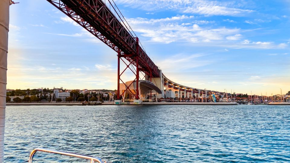 Lisbon: Tagus River Private 2-Hour Cruise - Background