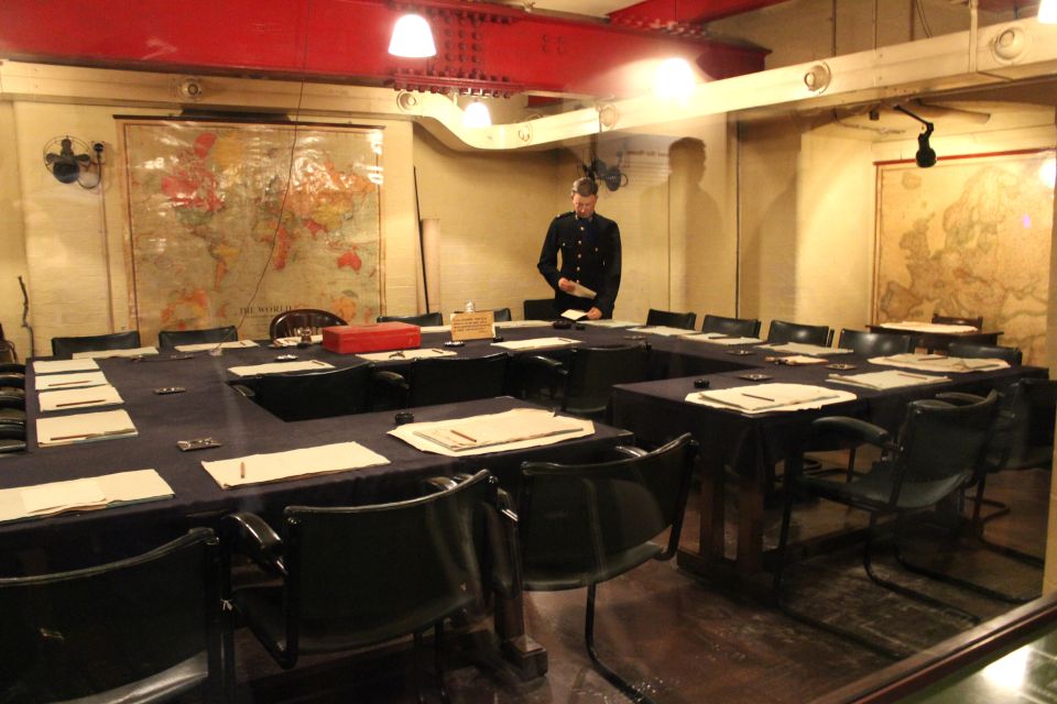 London: 30 Top Sights and Churchill War Rooms Tour - Common questions