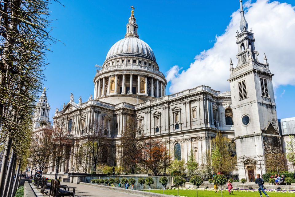 London: Private City Walking Tour - Meeting Point