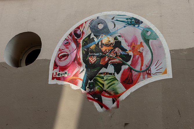 Montmartre Street Art Tour With an Artist - Street Art Exploration
