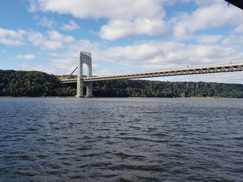 NYC: Hudson River Fall Foliage Yacht Tour - Common questions