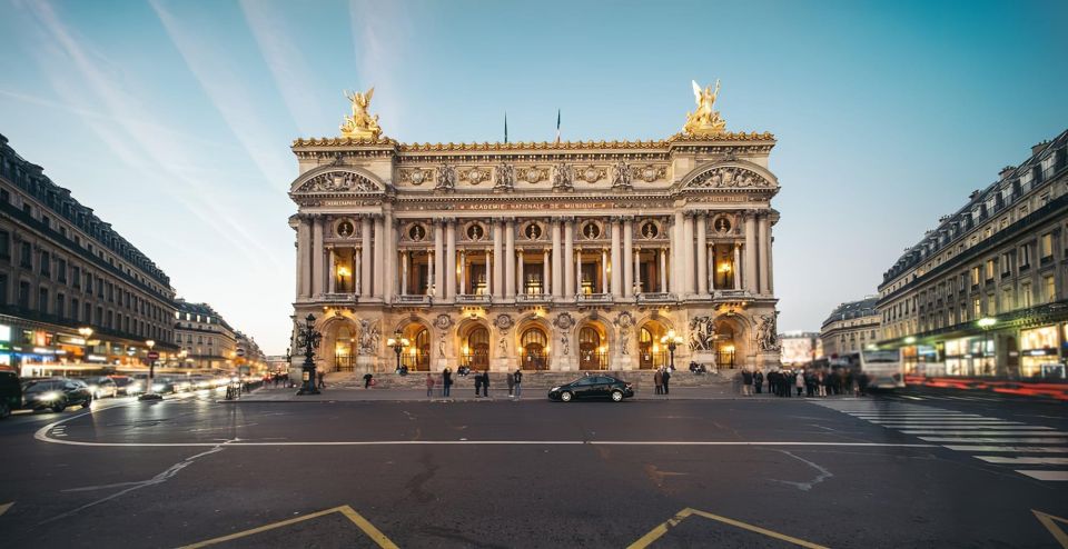Paris: Private City Tour for 1 to 3 People - Visitor Center
