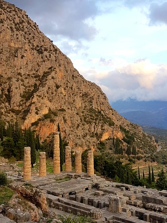 Private Delphi and Thermopylae Full Day Tour From Athens - Tips for a Memorable Experience
