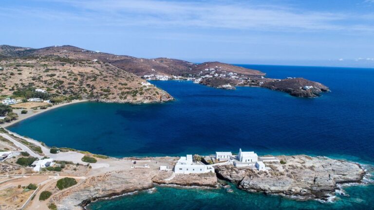 Private Speedboat Cruise to the South Coast of Sifnos Island