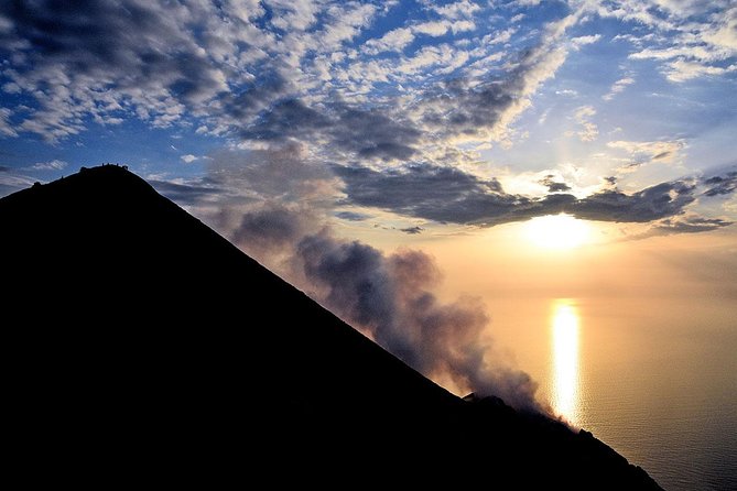 Stromboli: Sunset Trekking to Sciara Del Fuoco - Ashàra - Common questions