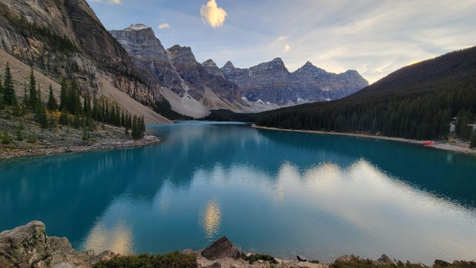 Calgary: Glaciers, Mountains, Lakes, Canmore & Banff - Common questions