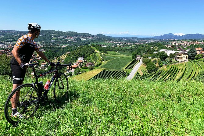E-Bike Tour Lake Como and Swiss Vineyards - Communication and Physical Demands