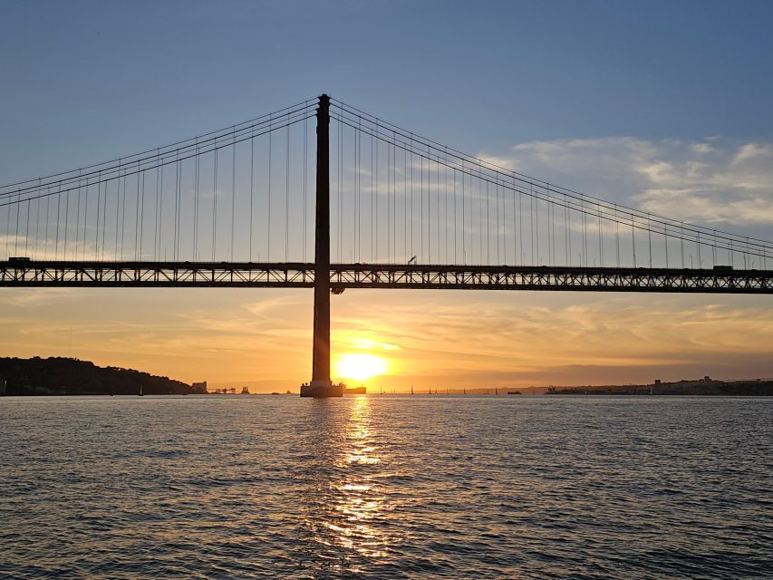 Lisbon: Private Relaxing Sunset 2-Hour Tour - Experience and Tour Guide Availability