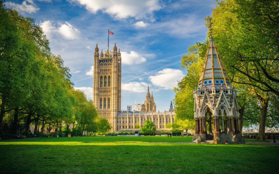 London: Westminster Abbey, Big Ben & Buckingham Palace Tour - Common questions