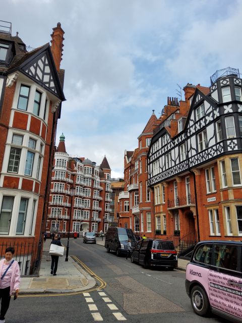 Luxury Private Tour in London With Lunch - Common questions