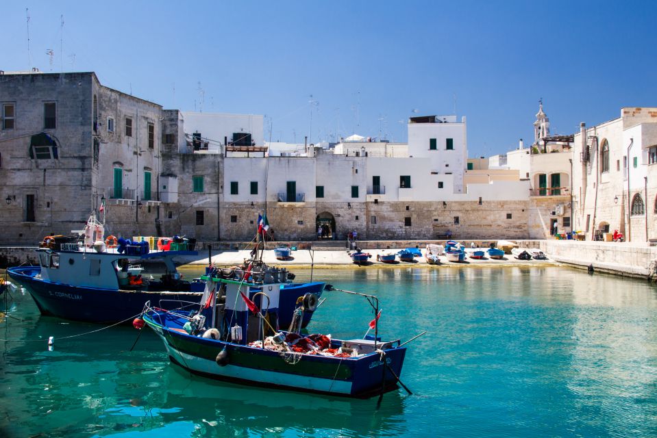 Monopoli: Private Sightseeing Speedboat Tour With Champagne - Common questions