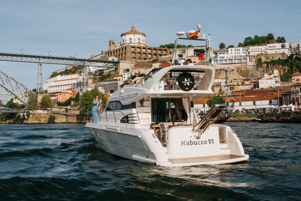 Porto: Douro River Cruise With Welcome Drink & Snacks - Not Allowed