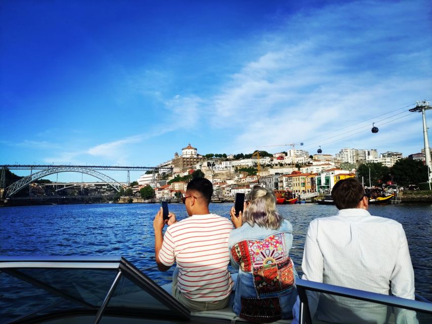 Private Boat Trip 1h30 Between Foz and Ribeira Sunset Option - Common questions