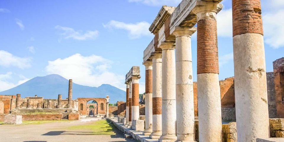 Shared Group: Pompeii Tour and Wine Tasting - Meeting and Ending Locations