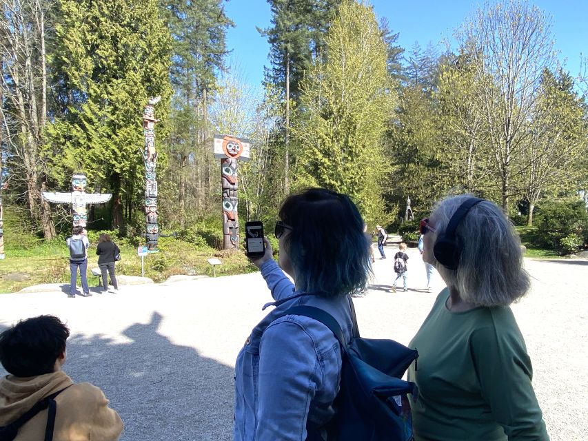 Vancouver: Self-Guided Smartphone Tour of Stanley Park - Equipment