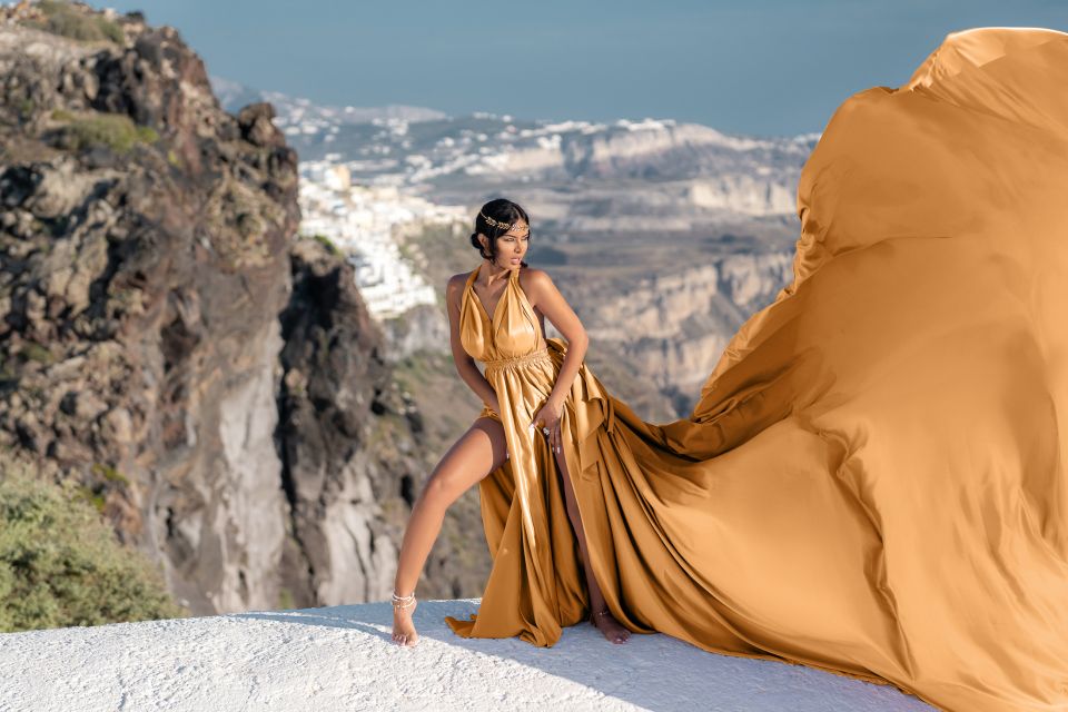 Santorini: Flying Dress Photoshoot Marilyn Package - Common questions