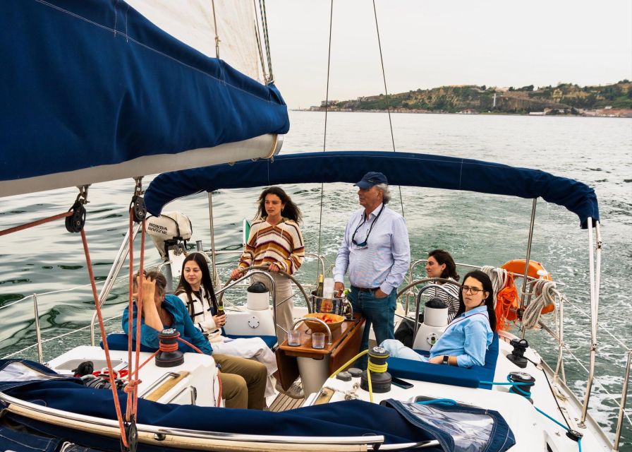 Tagus: Sailboat Private Tour - Booking Information