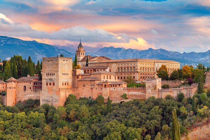Alhambra Ticket and Guided Tour With Nasrid Palaces - Key Points