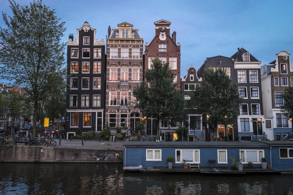 Amsterdam Private Photo Tour With Professional Photographer - Key Points