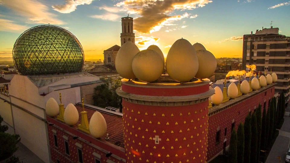 Barcelona: Day Trip to the Dalí Theatre-Museum in Figueres - Key Points
