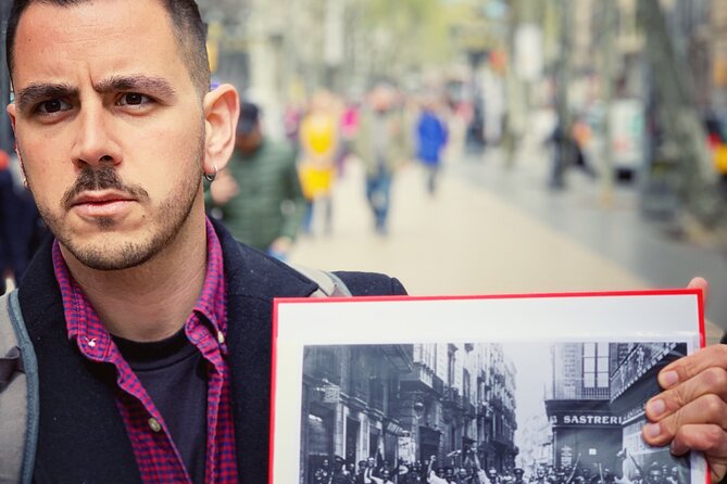 Barcelona Walking Tour: Spanish Civil War and Dictatorship - Key Points